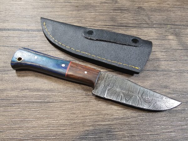 Handmade 8" Damascus Steel Skinning Knife