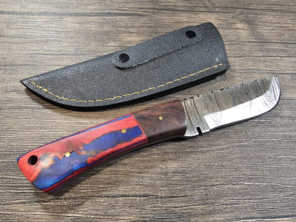 Handmade 8" Damascus Steel Skinning Knife