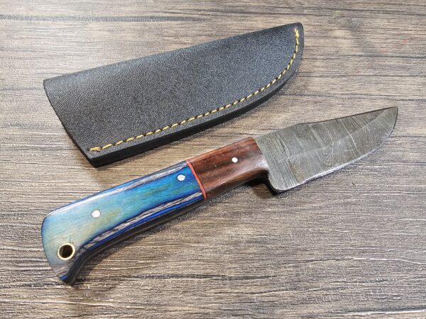 Handmade 8" Damascus Steel Skinning Knife